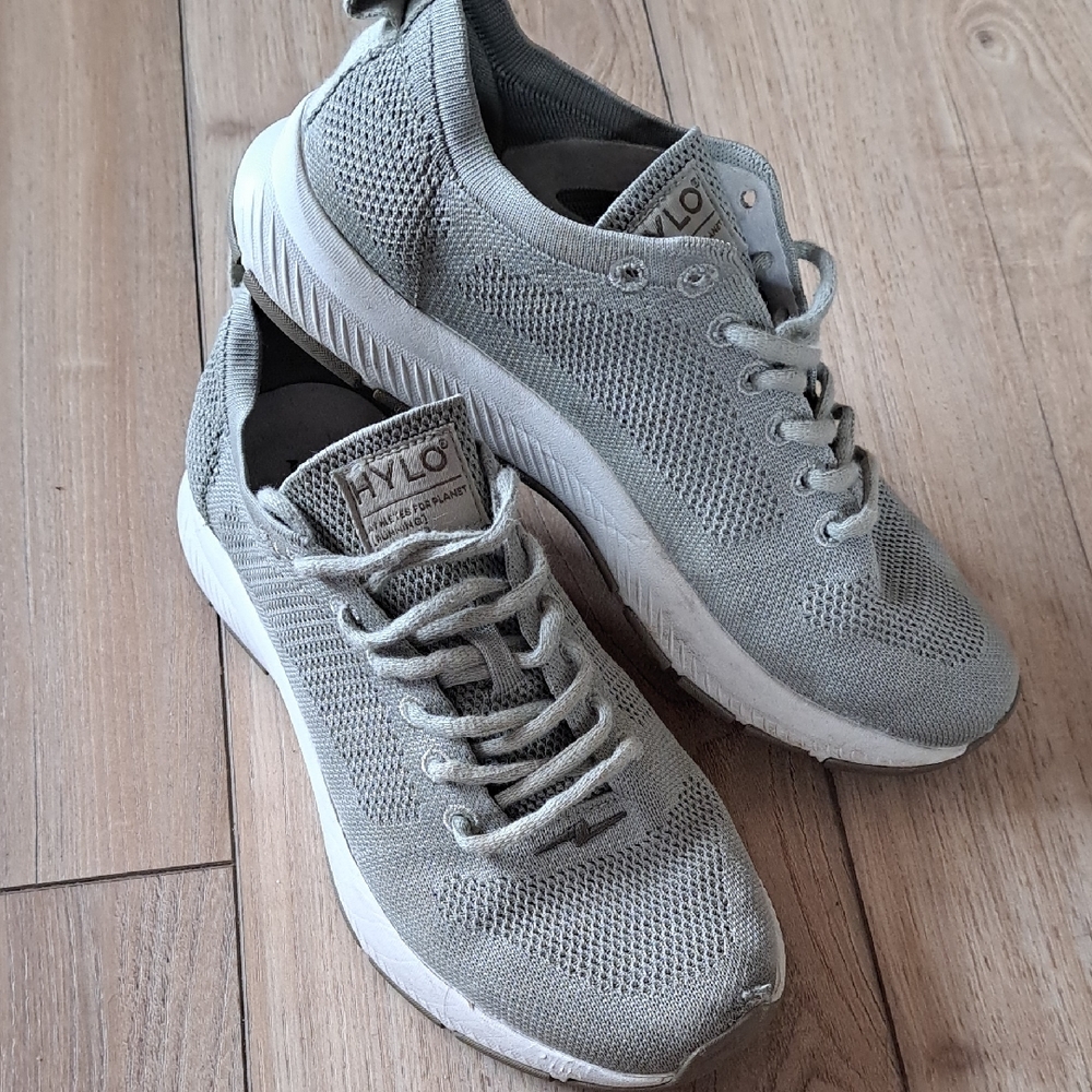 Light Gray Men's Sneakers